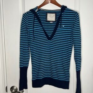 American Eagle v neck hoodie sweater top blue black small